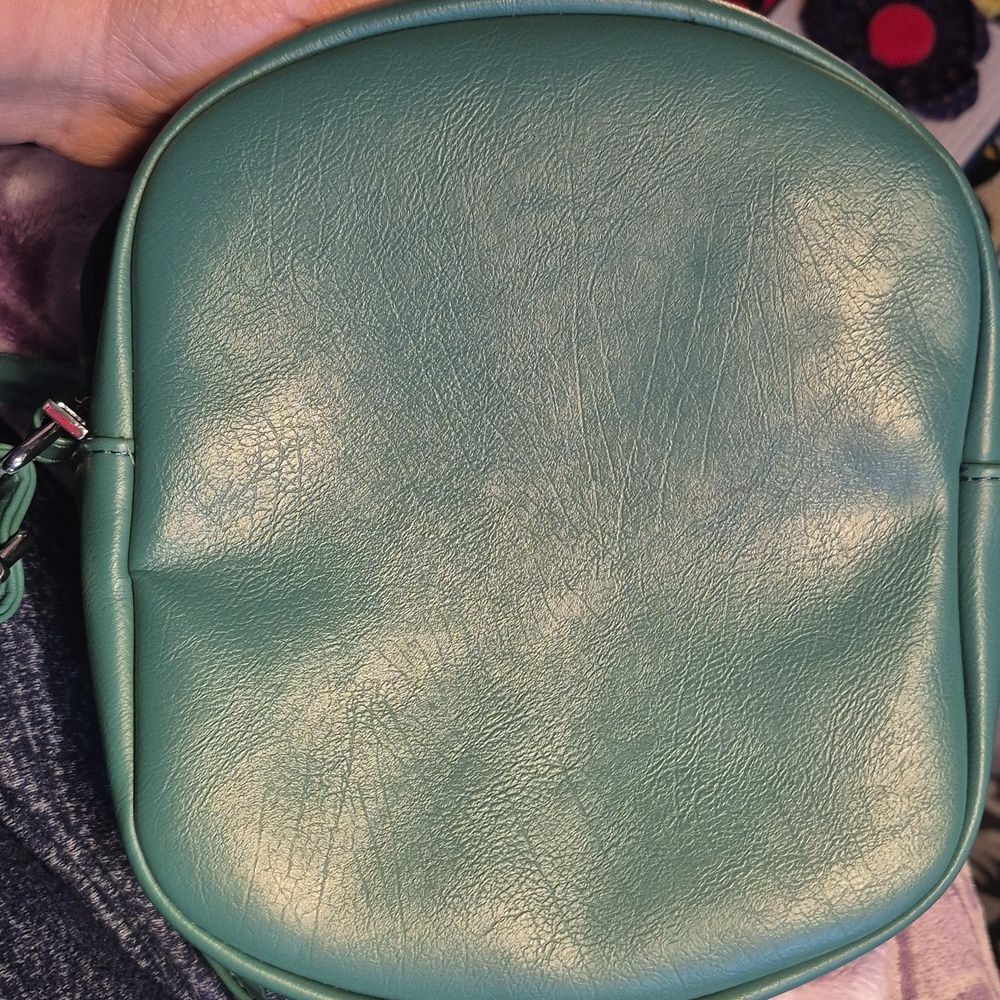 Mad Engine Kawaii Tuna See You Green Mini Sushi Bag - Picture 3 of 6